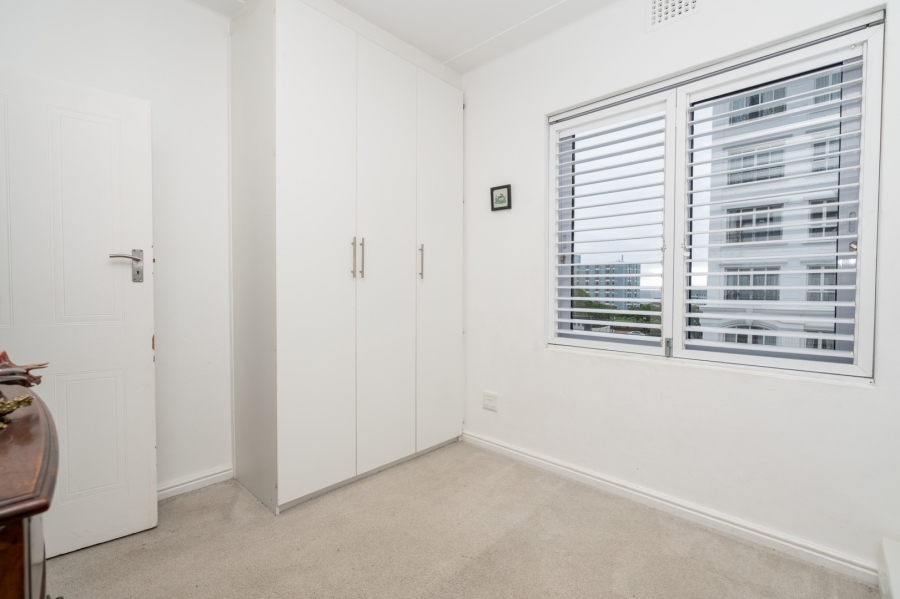 2 Bedroom Property for Sale in Three Anchor Bay Western Cape